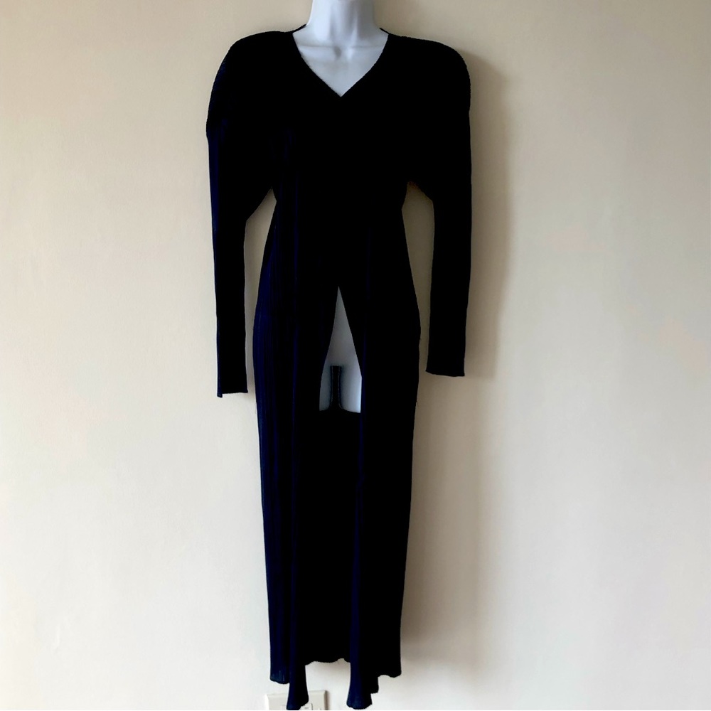 Black long cardigan by Issey Miyake